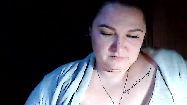 Snapshot of AngelQSky chatting on 11-23-25, 01:11 AngelQSky online show from 11-23-25, 01:11