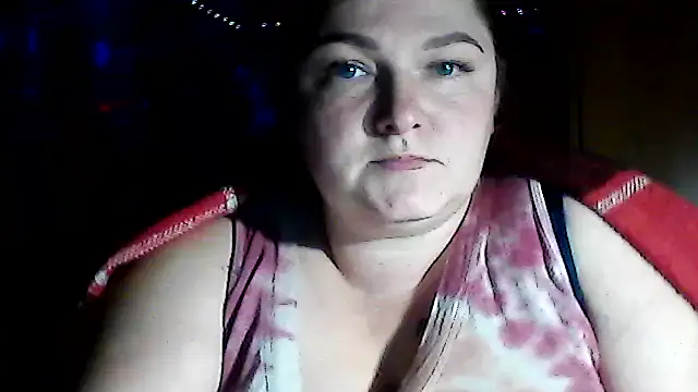 Snapshot of AngelQSky chatting on 12-16-25, 05:07 AngelQSky online show from 12-16-25, 05:07