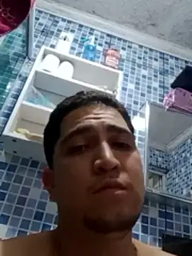 Picademel2525 online show from 11-18-25, 07:40