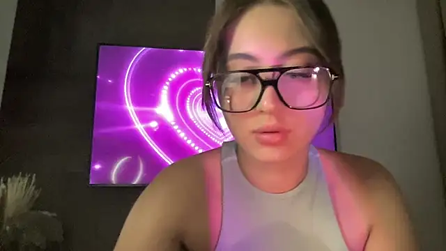 StellarAlice online show from 10-17-25, 06:21