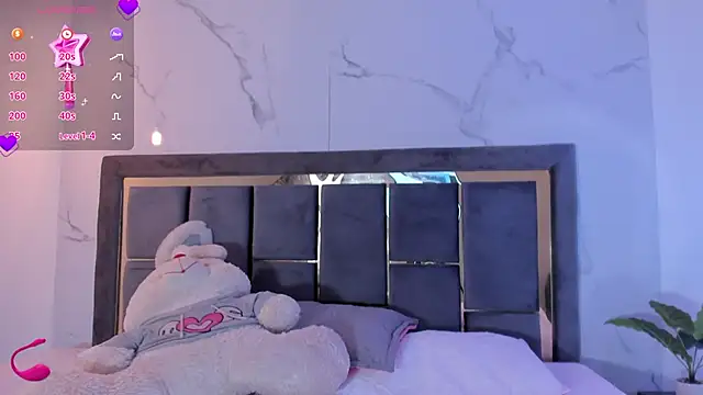 Doll Isa  online show from 01-05-26, 06:55