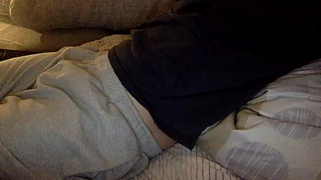 Snapshot of Breezydicksn chatting on 11-15-25, 08:16 Breezydicksn online show from 11-15-25, 08:16