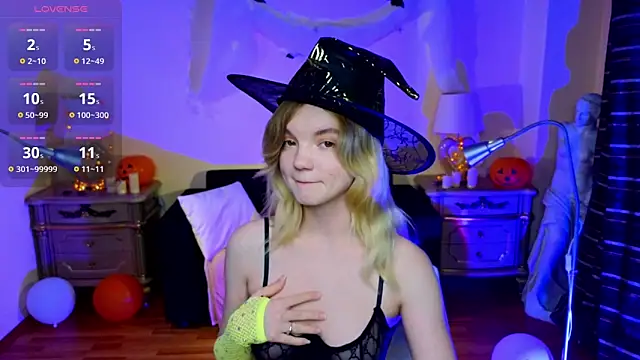 RosesKate online show from 10-25-25, 04:42