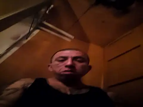 Snapshot of Boogiehtx713 chatting on 12-17-25, 09:43 Boogiehtx713 online show from 12-17-25, 09:43