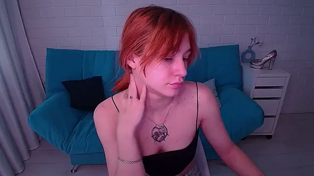 Snapshot of TinaCruyze chatting on 10-04-25, 07:17 TinaCruyze online show from 10-04-25, 07:17