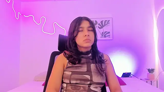 Cherrydollxx online show from 11-17-25, 11:38