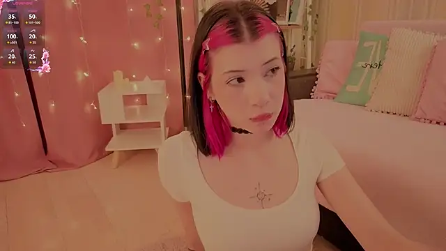 Winaria online show from 10-28-25, 04:27