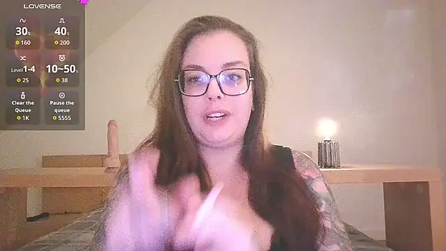Snapshot of Miss_Lucifer6 chatting on 09-27-25, 06:02 Miss Lucifer6 online show from 09-27-25, 06:02