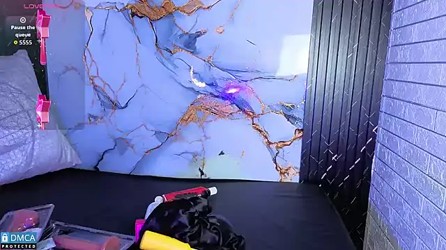 nena cupcake  online show from 10-18-25, 11:11