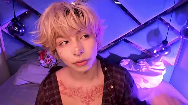 OliIverr22 online show from 12-21-25, 01:29