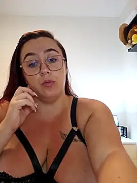 HotRubyXxx online show from 09-18-25, 10:23