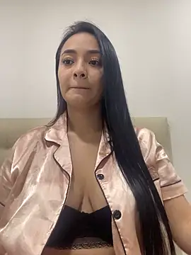 JulietaRioss online show from 12-20-25, 05:53