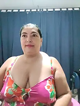 Snapshot of lina_maria99 chatting on 10-27-25, 12:26 lina maria99 online show from 10-27-25, 12:26