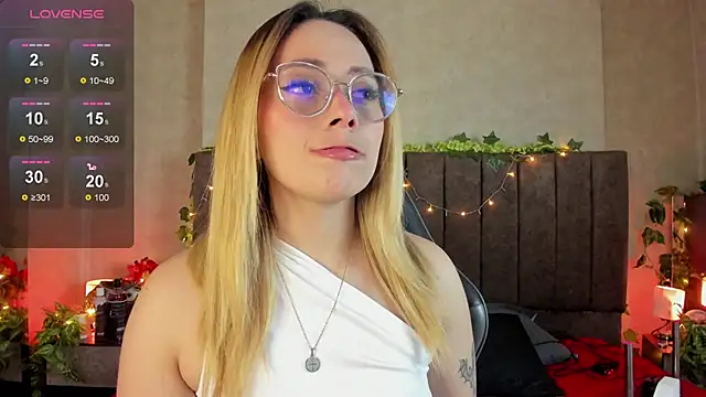 LanaMills  online show from 03-21-26, 03:55