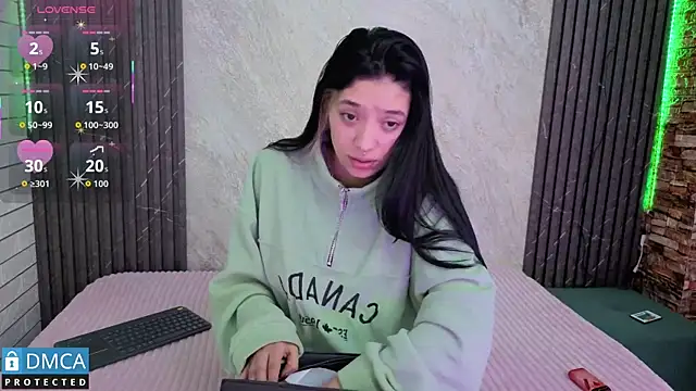 Snapshot of stepha__ chatting on 11-26-25, 11:11 stepha online show from 11-26-25, 11:11