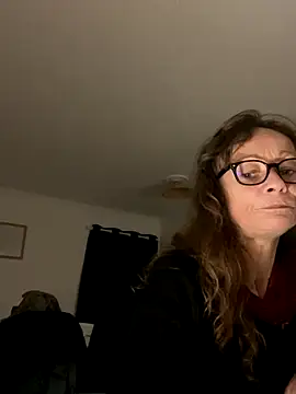 Chris06d22xh online show from 10-15-25, 07:03