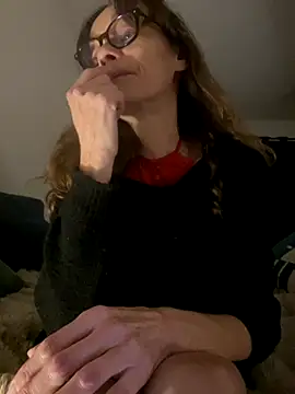 Chris06d22xh online show from 10-27-25, 08:13