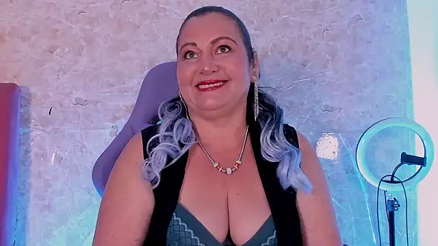 Snapshot of PalomaLombardi chatting on 11-11-25, 08:09 PalomaLombardi online show from 11-11-25, 08:09