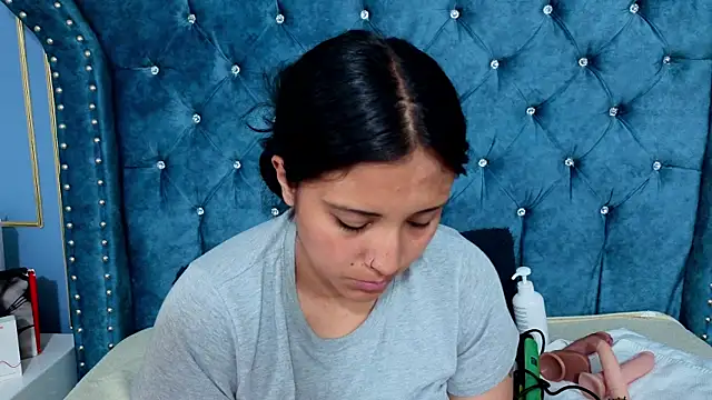 EmilyGala online show from 11-21-25, 08:18