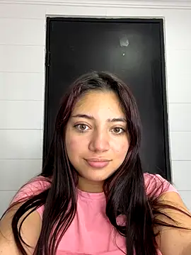 Snapshot of LisaGoddes chatting on 10-02-25, 07:21 LisaGoddes online show from 10-02-25, 07:21