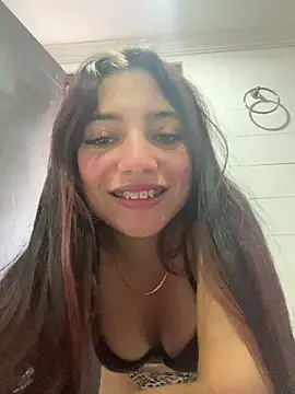 LisaGoddes online show from 11-15-25, 03:52