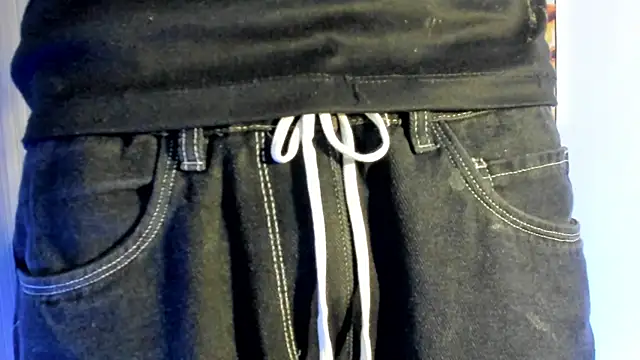 Daddy Darcks online show from 11-17-25, 07:52