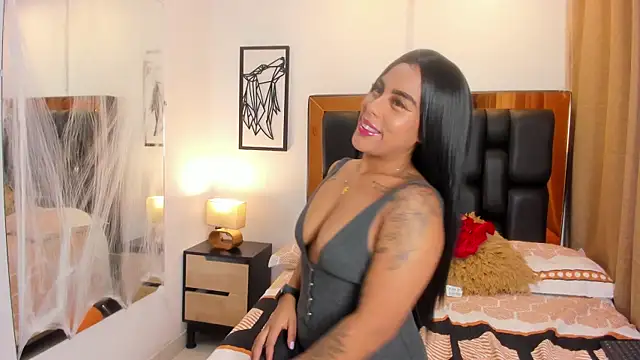 GiorgineTaylor online show from 11-06-25, 11:11