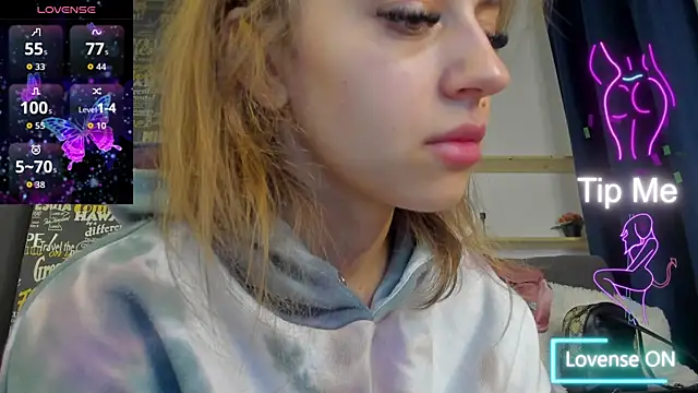 MaddieRay online show from 10-06-25, 07:33