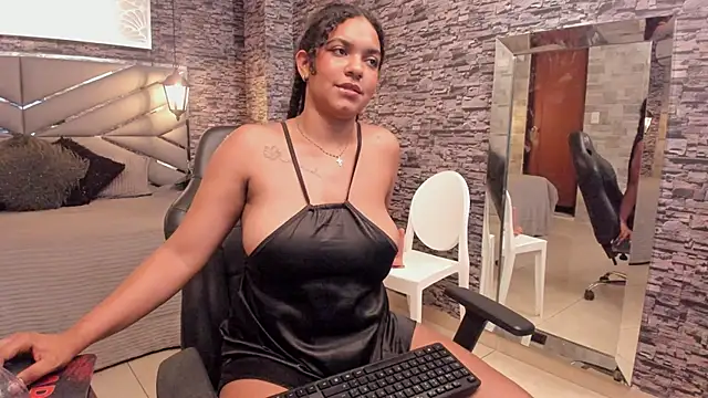 BellyBigBoobs online show from 10-08-25, 01:58