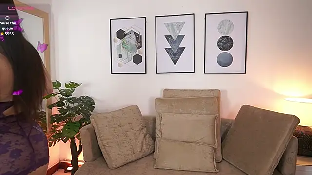 MilaCrave online show from 09-23-25, 11:57