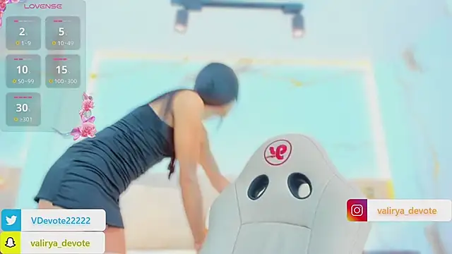 valirya devote online show from 01-17-26, 03:22