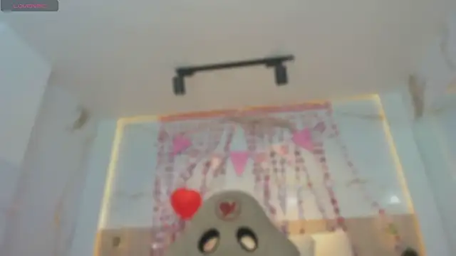 valirya devote online show from 02-16-26, 03:46