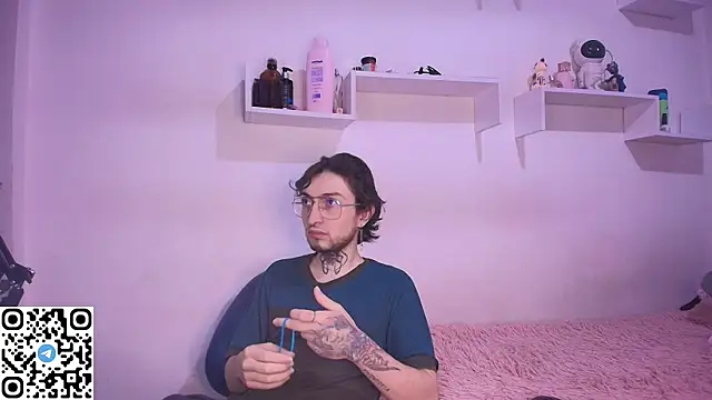 annyharriis online show from 11-07-25, 09:04