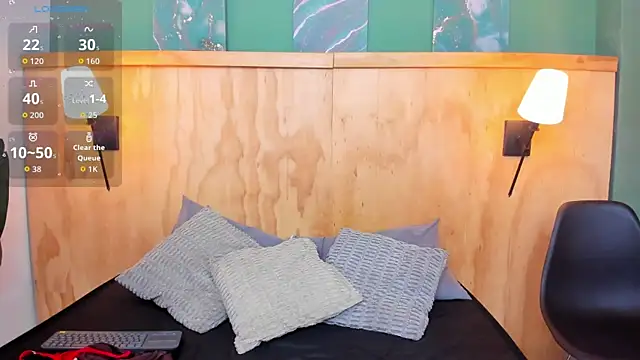 halleylorens online show from 09-12-25, 07:03