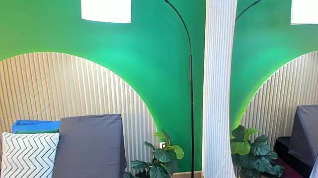 halleylorens online show from 09-27-25, 07:13