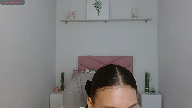 SarayVega  online show from 11-05-25, 07:14