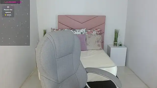 SarayVega  online show from 11-07-25, 07:14