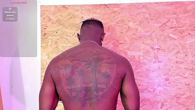 santiblack7 online show from 11-26-25, 02:01