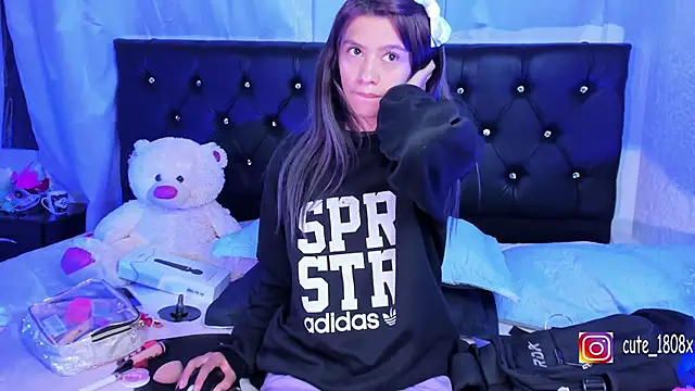 Sofiia cute  online show from 09-22-25, 03:52