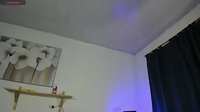 Snapshot of angel_hasss chatting on 09-22-25, 01:07 angel hasss online show from 09-22-25, 01:07