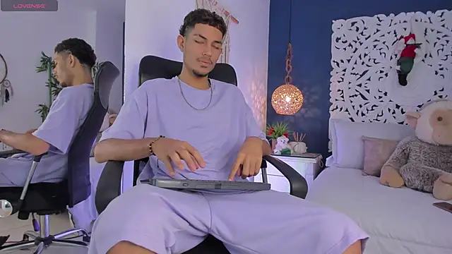 Adonis WB online show from 11-24-25, 10:09