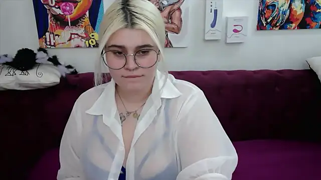 Amber Monro online show from 10-20-25, 02:12