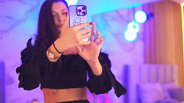 EllyLynn online show from 10-07-25, 07:11