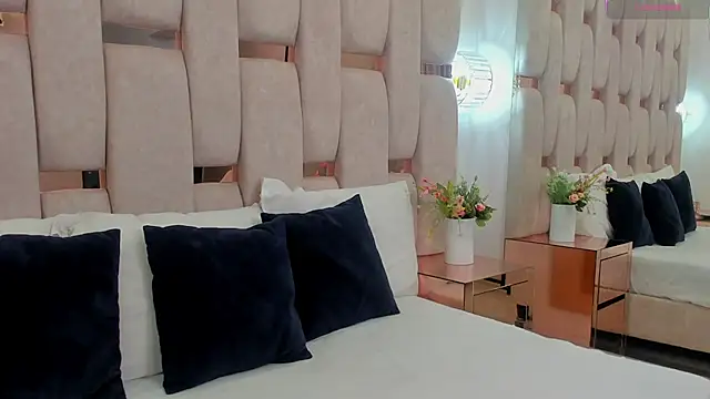 sophiie ross  online show from 01-13-26, 04:45