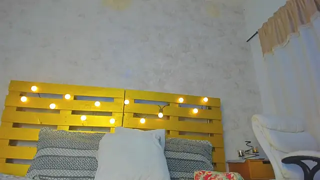 bonnie sm online show from 11-25-25, 08:42