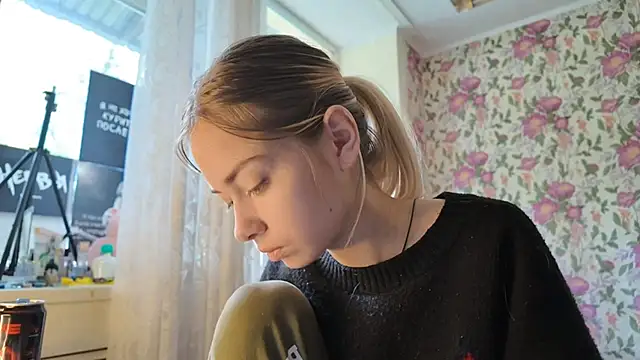 Witching Moon online show from 09-17-25, 07:43