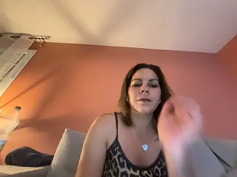 minettedusud online show from 11-28-25, 09:17