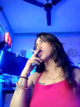 Snapshot of Love_Beauty01 chatting on 02-03-26, 06:46 Love Beauty01 online show from 02-03-26, 06:46