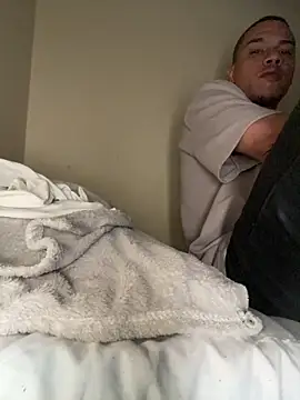 AlphaMasterXxx online show from 10-17-25, 11:57