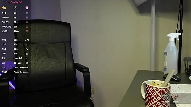 Ricky Becko online show from 10-31-25, 04:41